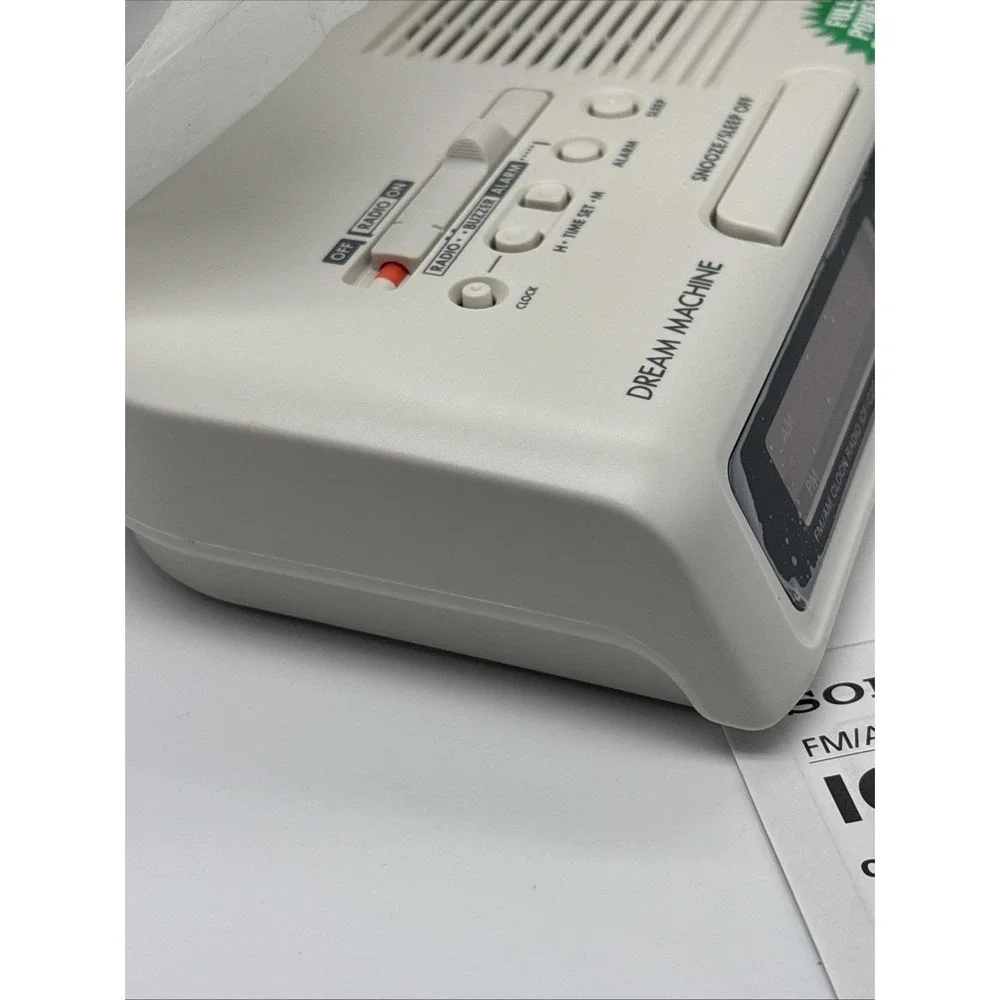 Sony Dream Machine Model ICF-C25 Clock Radio AM/FM Alarm White Vintage Open Box